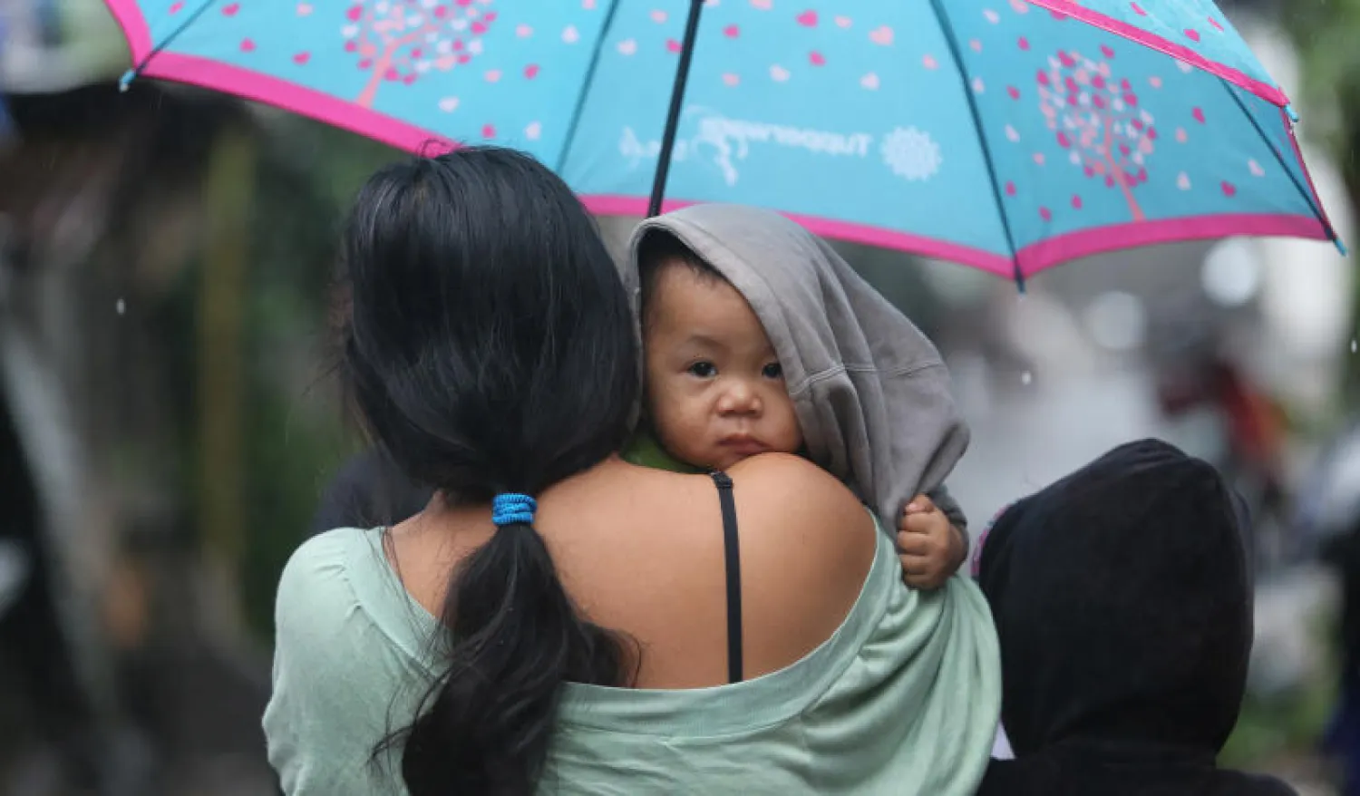 «هاغوبيت» يطرد الملايين من العاصمة الفلبينية.. ومقتل 21 شخصا على الأقل