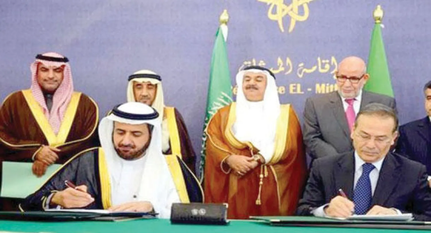 جانب من مباحثات مجلس الأعمال السعودي ــ الجزائري برعاية وزيري التجارة والمالية من البلدين («الشرق الأوسط»)