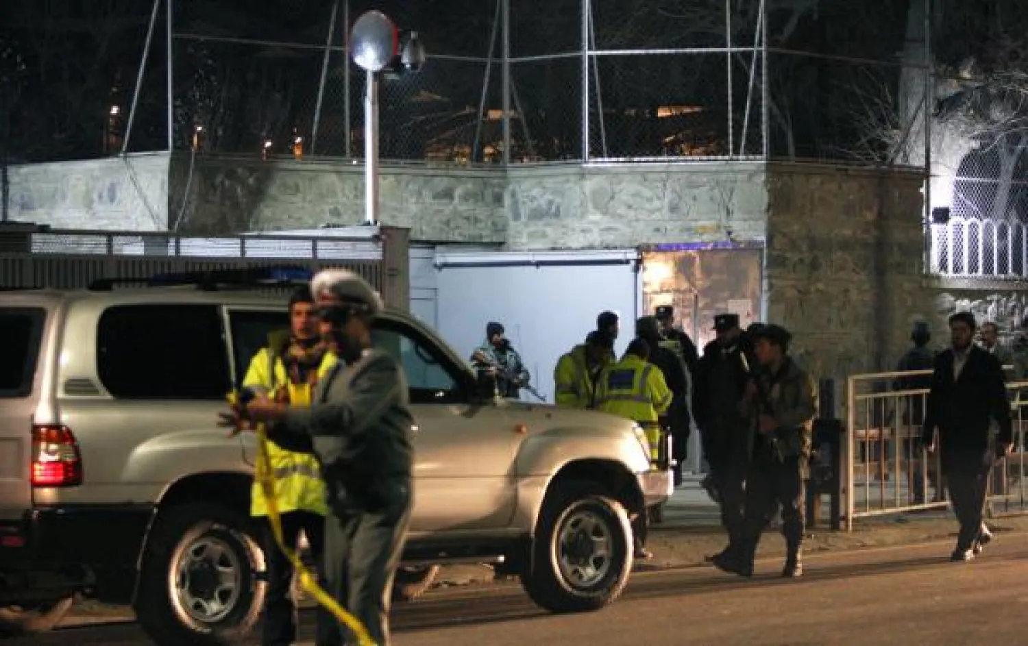 انتحاري يستهدف مدرسة فرنسية بكابل ويقتل شخصا