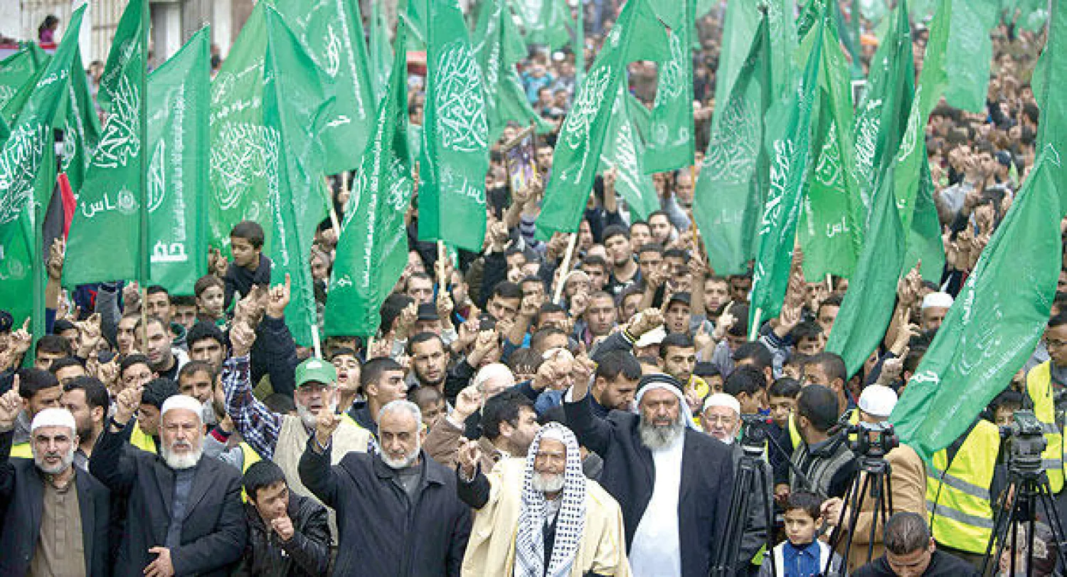 جانب من الاحتفالات التي نظمتها حركة حماس في قطاع غزة بمناسبة الذكرى الـ27 لانطلاقتها (أ.ف.ب)