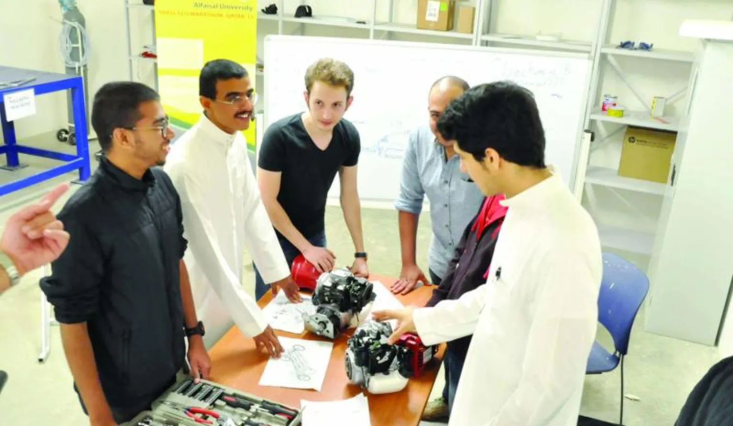 جامعة الفيصل تشارك في مسابقة «شل إيكو ماراثون» عبر مشروع تصميم وتصنيع أول سيارة سعودية