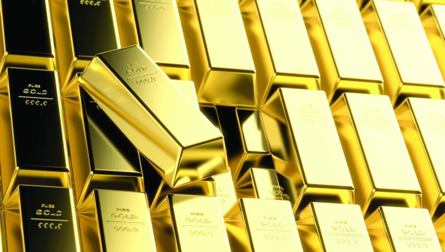 الذهب يعاود الظهور كملاذ آمن مع خسائر الأسهم والنفط والدولار