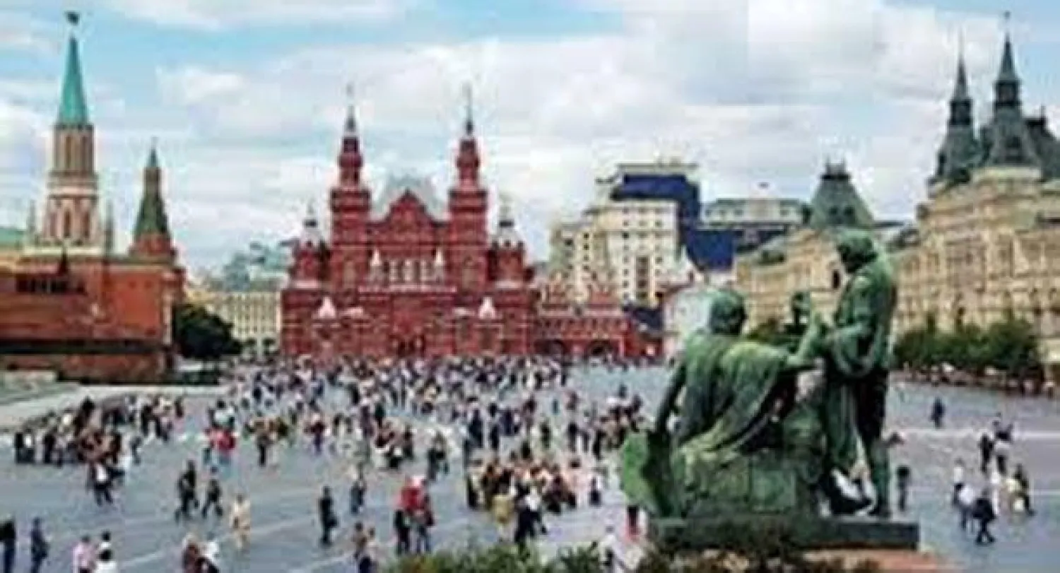 ميدفيديف يوجز موقف موسكو  من أوكرانيا: «القرم لنا والدونباس لكم»