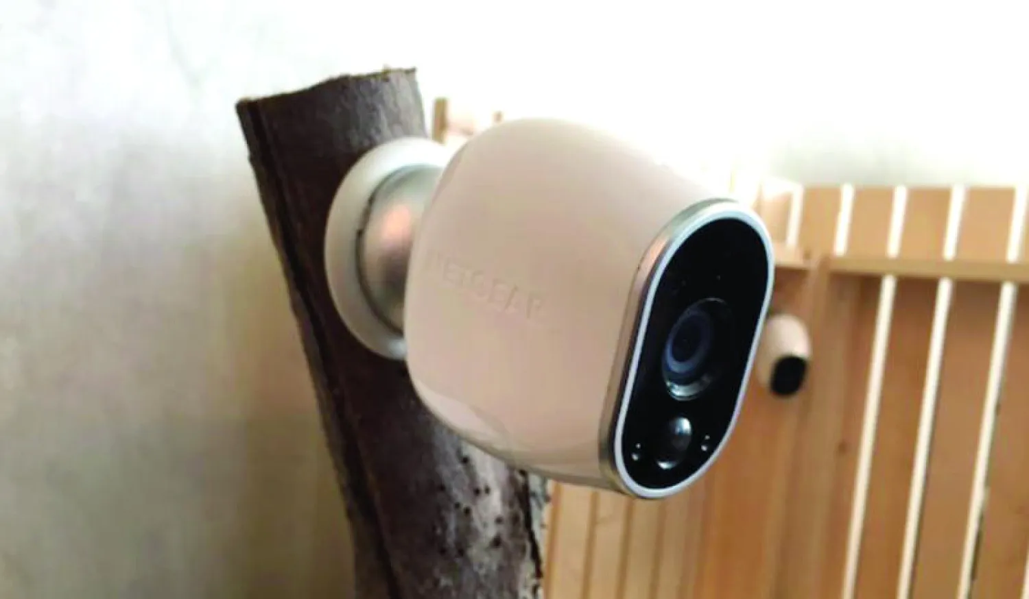 كاميرات مراقبة لا سلكية لداخل المنازل وخارجها