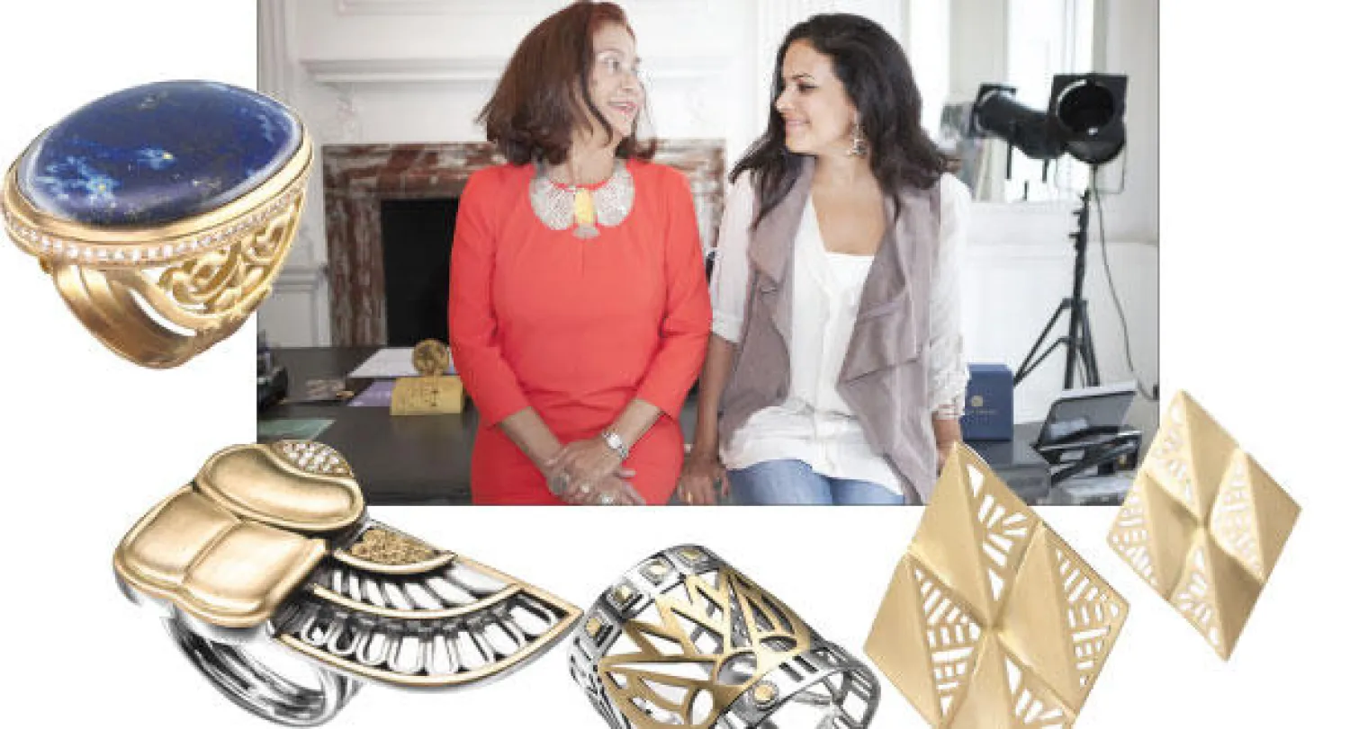 عزة فهمي مع أمينة غالي مديرة التصميم