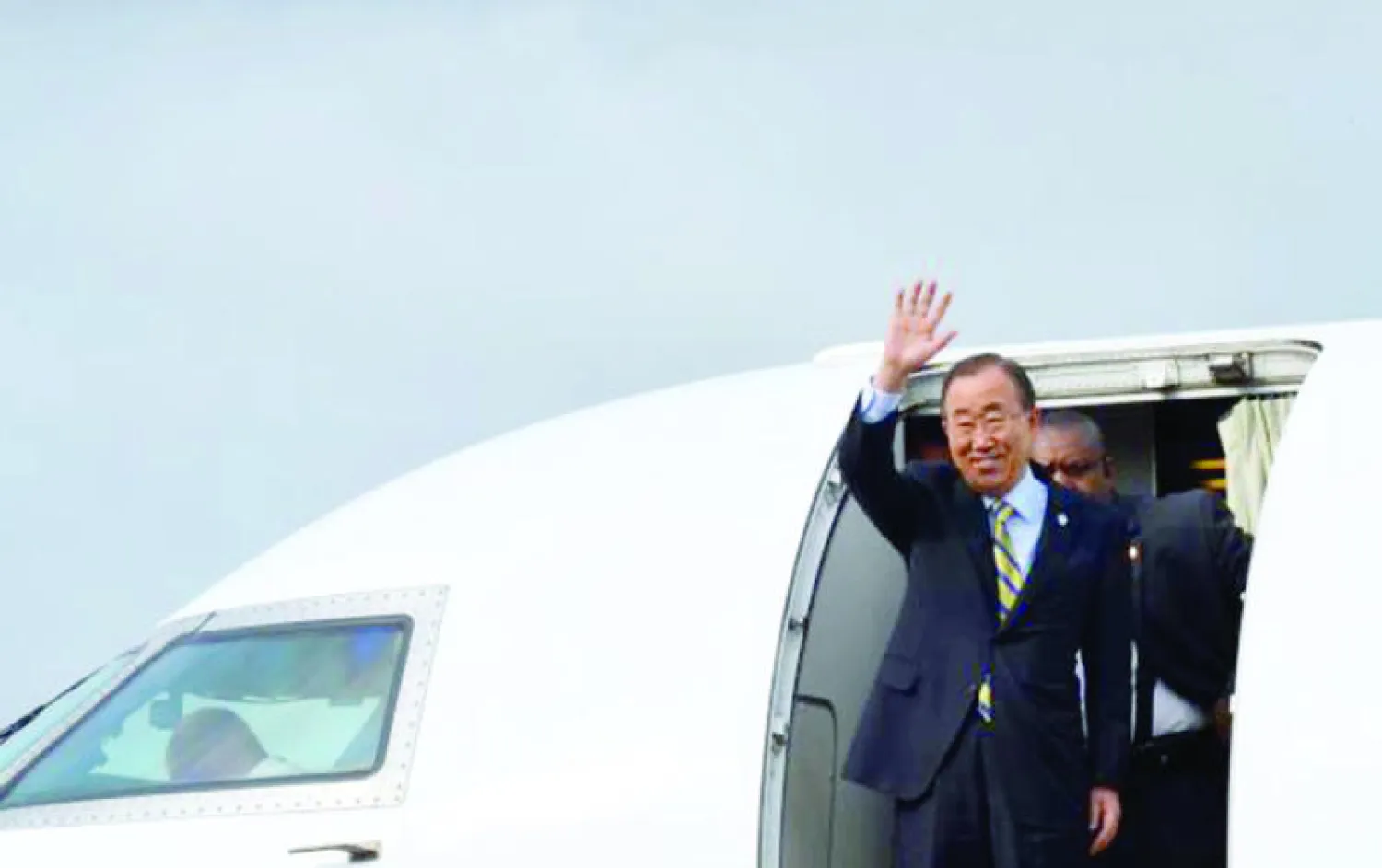 بان كي مون يجول في أفريقيا حيث يتفشى «إيبولا»