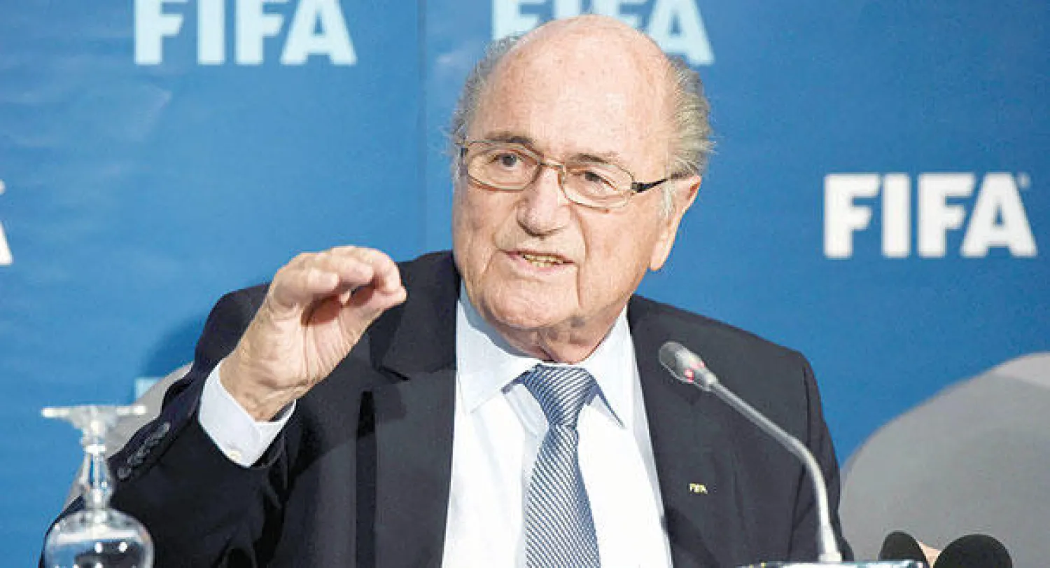 بلاتر خلال اجتماع اللجنة التنفيذية للفيفا في مراكش المغربية أمس (أ.ف.ب)