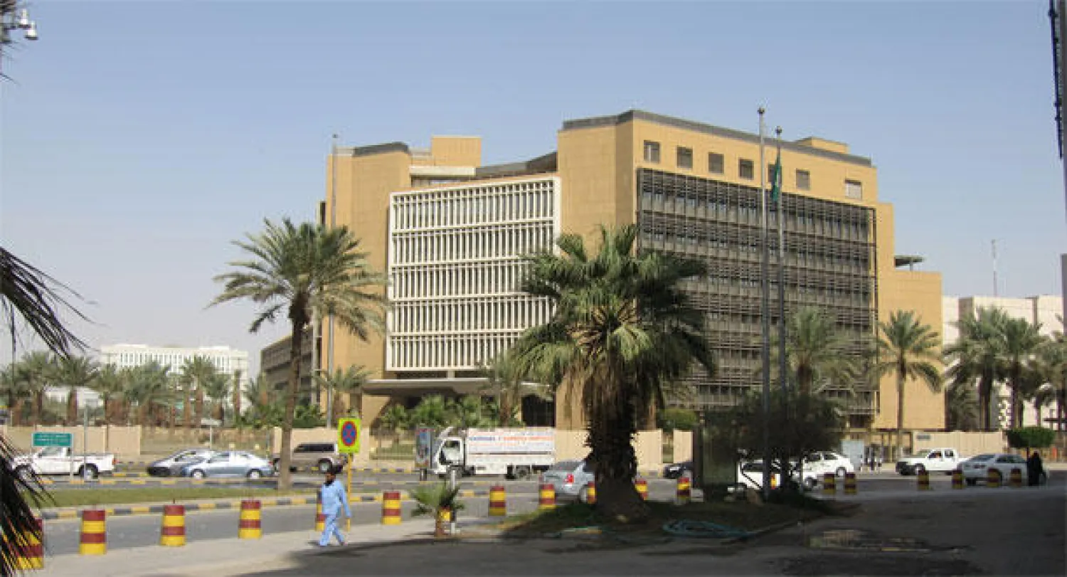 وزارة المالية السعودية تنفي أنباء عن تقليص الحكومة الرواتب والأجور والبدلات