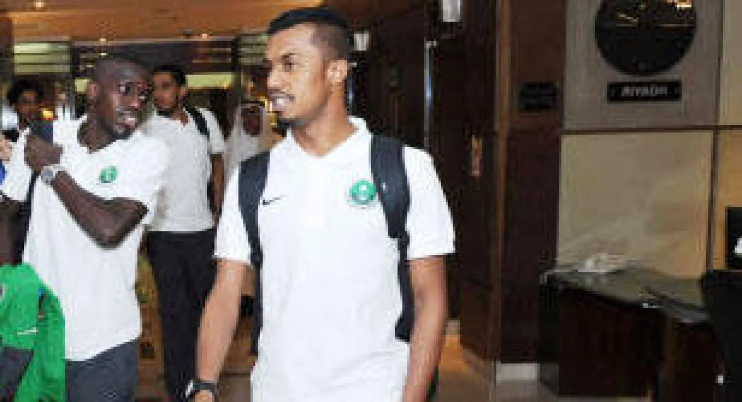 كوزمين يستبعد غالب والغامدي وخميس من المنتخب السعودي