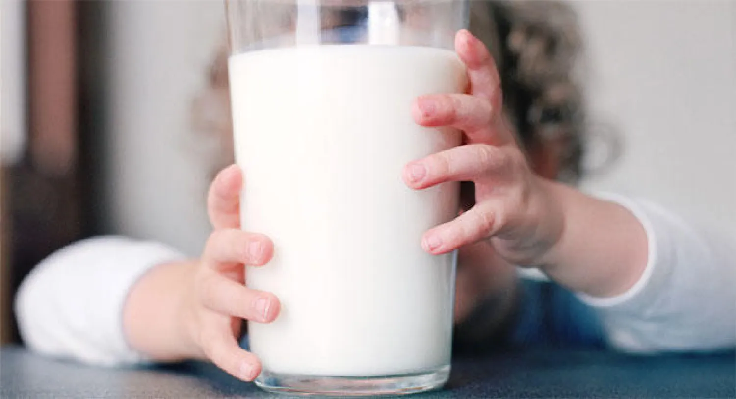 دراسة: شرب الحليب الزائد يؤدي إلى السمنة