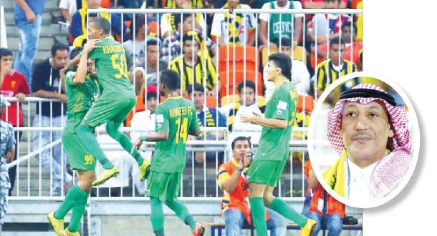 فريق الخليج يكافح للاستمرار موسما آخر في دوري المحترفين السعودي وفي الاطار فوزي الباشا