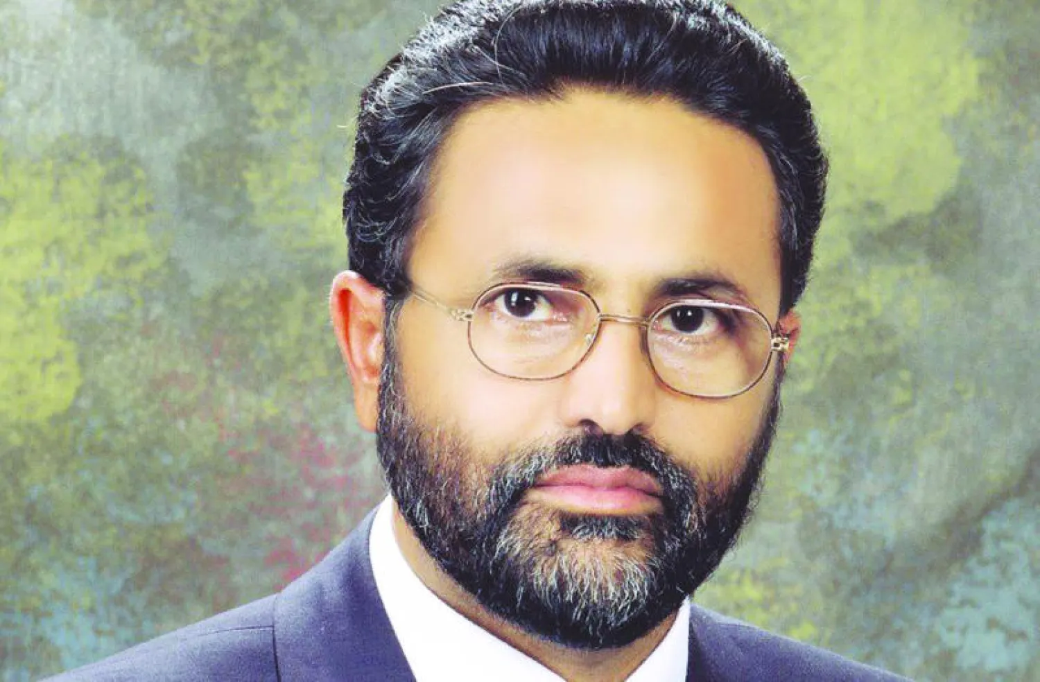 محافظ مأرب اليمنية لـ «الشرق الأوسط»: النفط والغاز في خطر