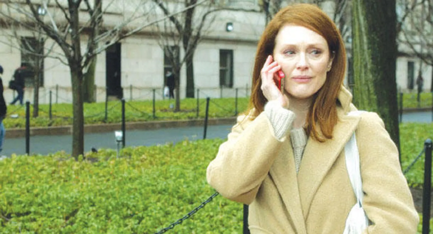 جوليان مور كما تبدو في «لا زلت أليس»