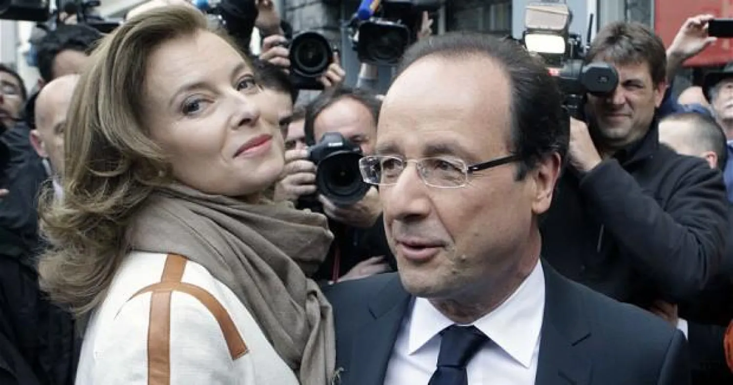 رفيقة الرئيس الفرنسي تنقل مغامرتهما إلى السينما