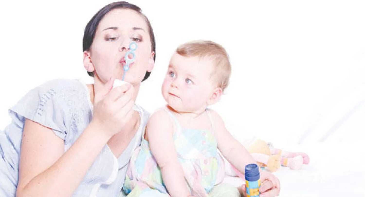 إطلاق أسماء على الأشخاص والأشياء المحيطة بالأطفال الرضع.. له فائدة كبيرة في التعليم