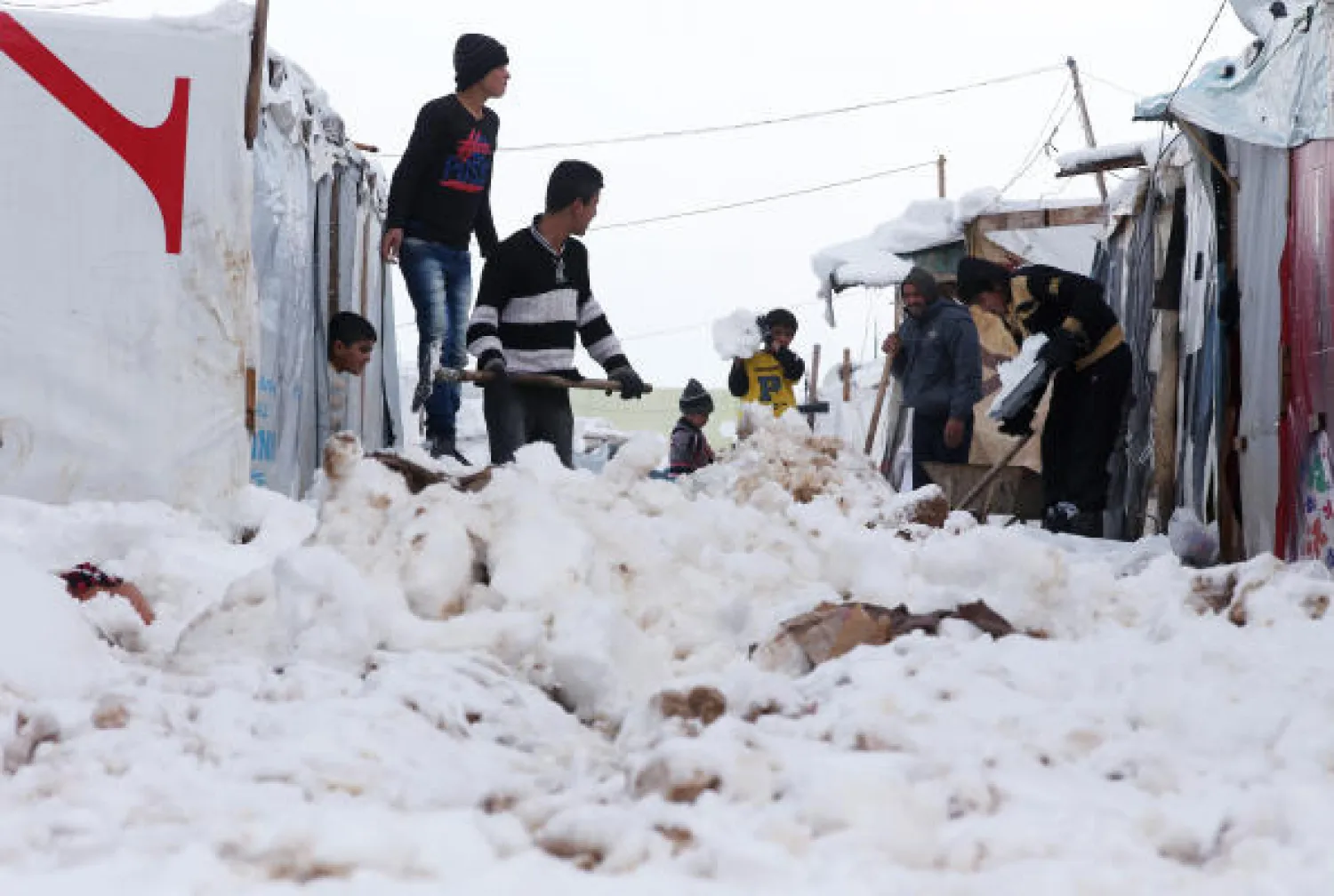العاصفة الثلجية تخمد نيران العنف في سوريا