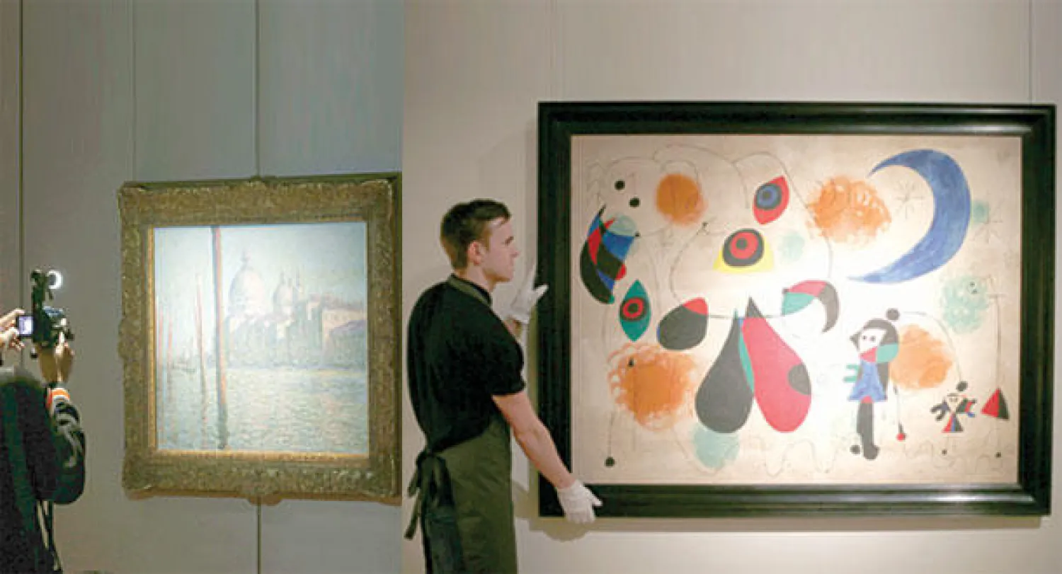 ستعرض دار كريستيز في مزاد عددا كبيرا من الأعمال الفنية السريالية منها عمل للفنان الإسباني ميرو (نساء وقمر وطيور) وسيبدأ المزاد في 4 فبراير (رويترز)  -  لوحة لكلود مونيه عن مدينة البندقية بسعر يتراوح بين 30 و45 مليون دولار المزاد يفتتح في 3 فبراير المقبل (رويترز)