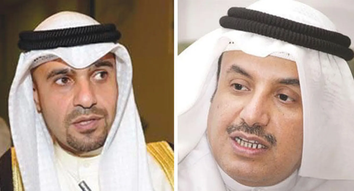 سعد بن طفلة العجمي  و    أنس الصالح (يسار)