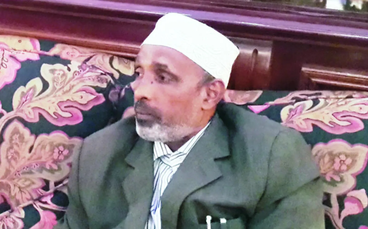 الشيخ يوسف عينتي رئيس مجمع علماء المسلمين في الصومال («الشرق الأوسط»)