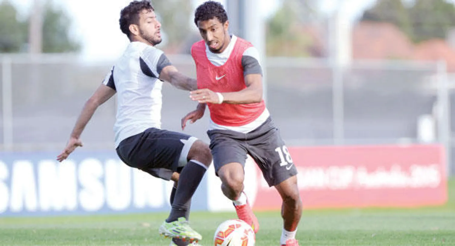 جانب من تدريبات الأخضر أمس (يزيد الضويحي)