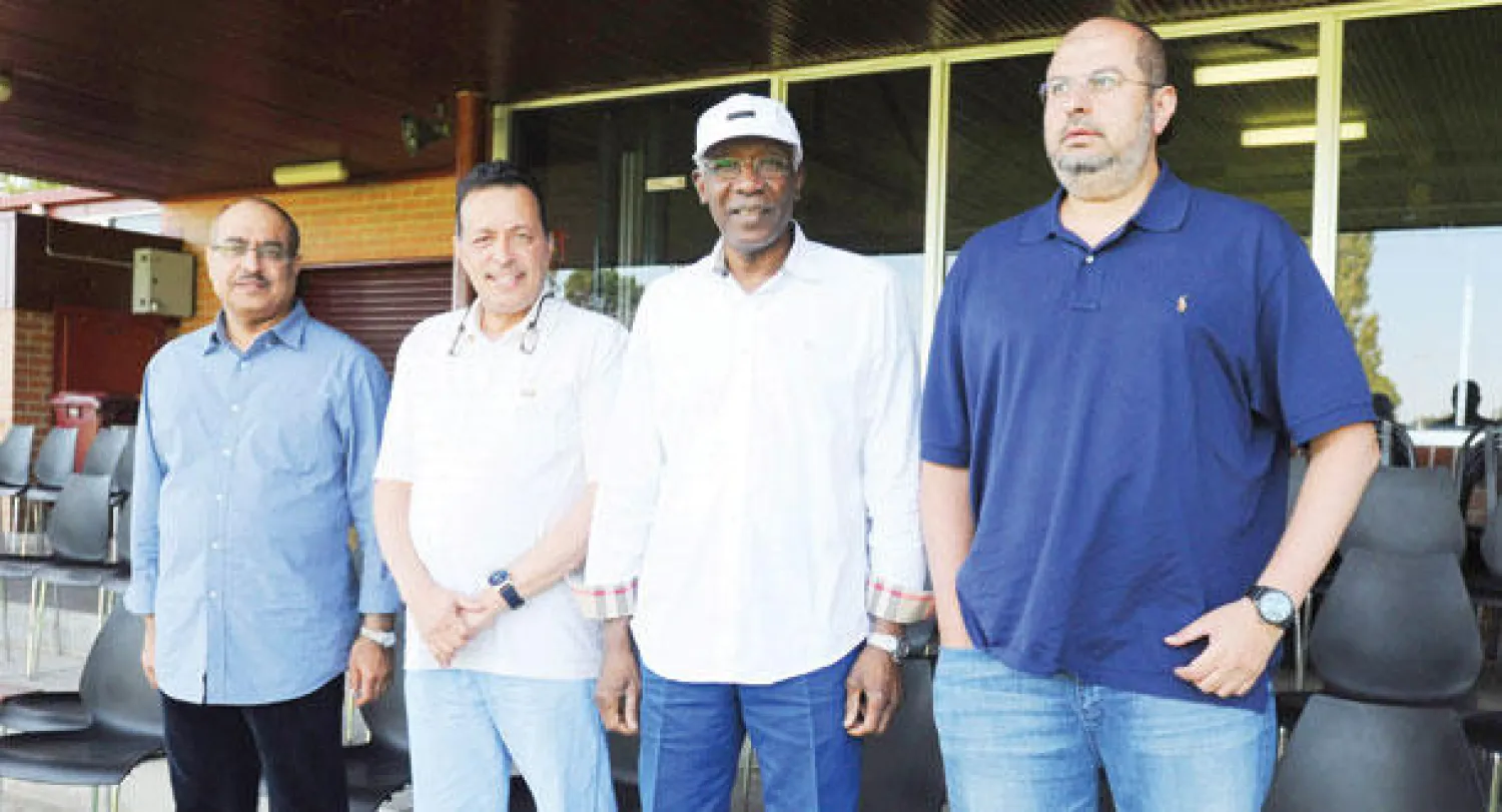 الأمير عبد الله بن مساعد وأحمد عيد يتابعان تدريبات الأخضر أمس