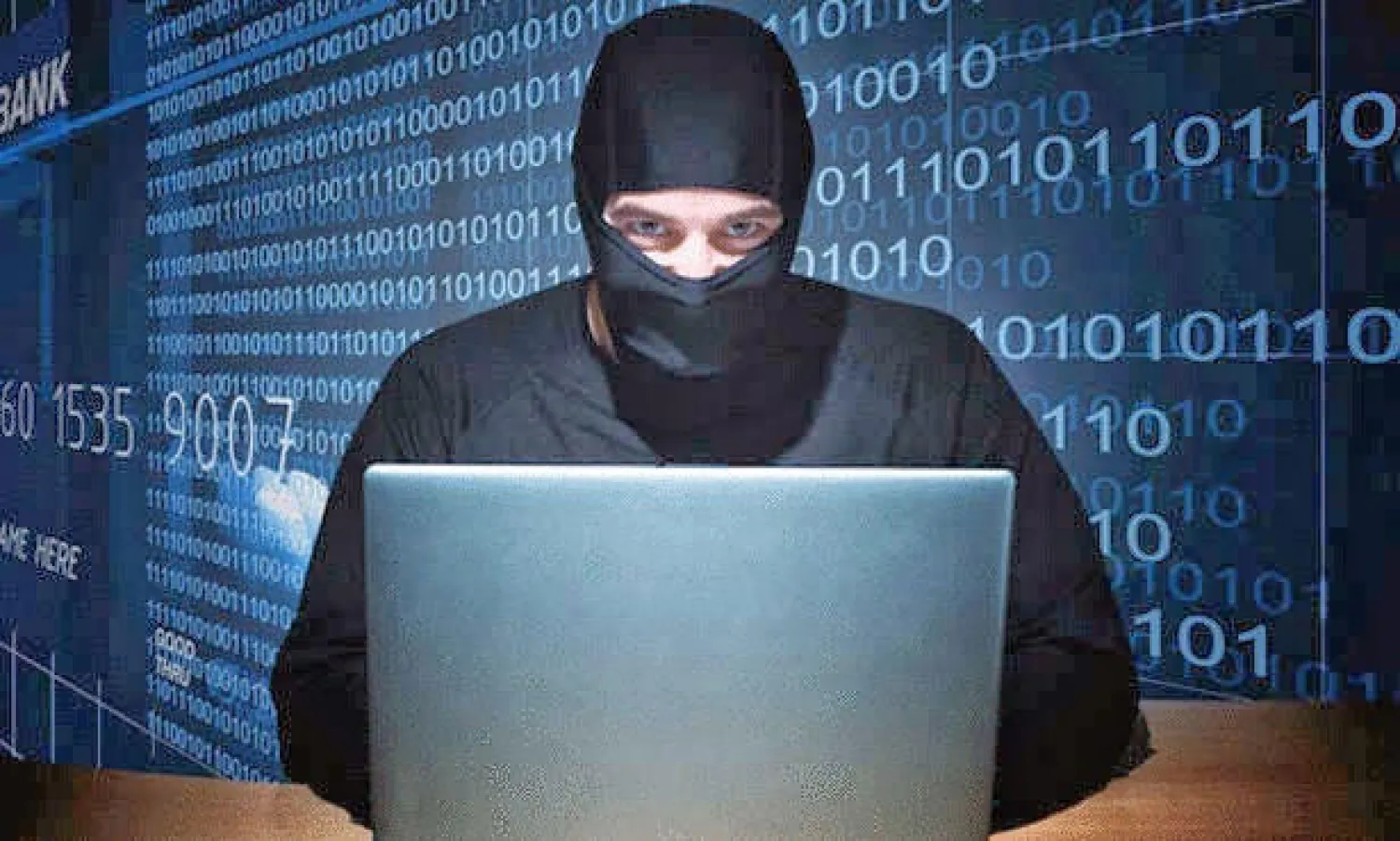 جوناثان إيفائز يدعو لتشديد الإجراءات على شبكة الإنترنت