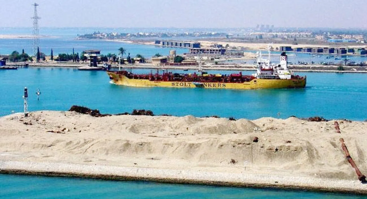 مشروع قناة السويس الجديد لم يتأثر بالحادث العارض