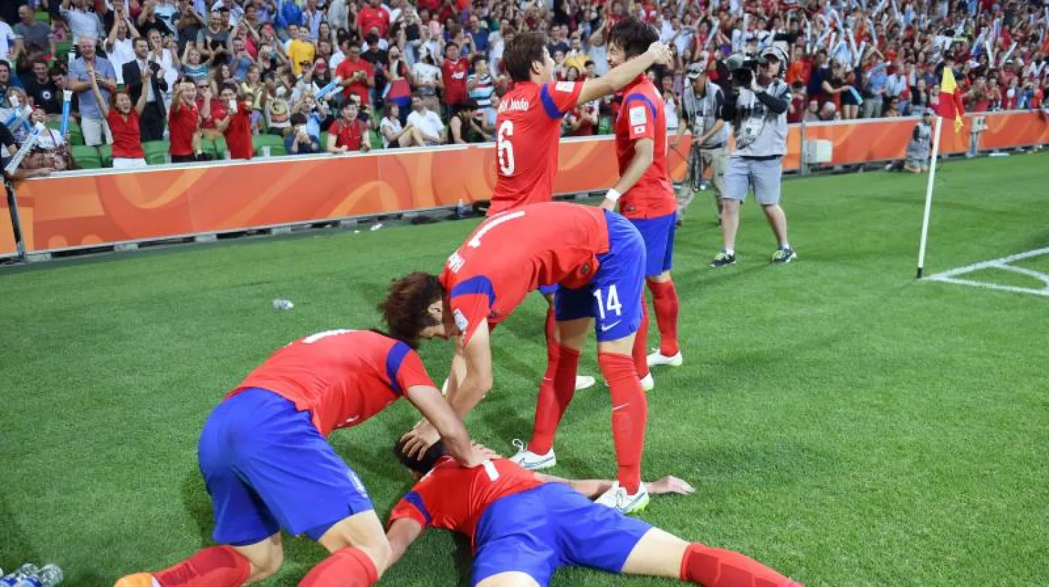 كوريا الجنوبية تعبر أوزبكستان إلى النصف الآسيوي