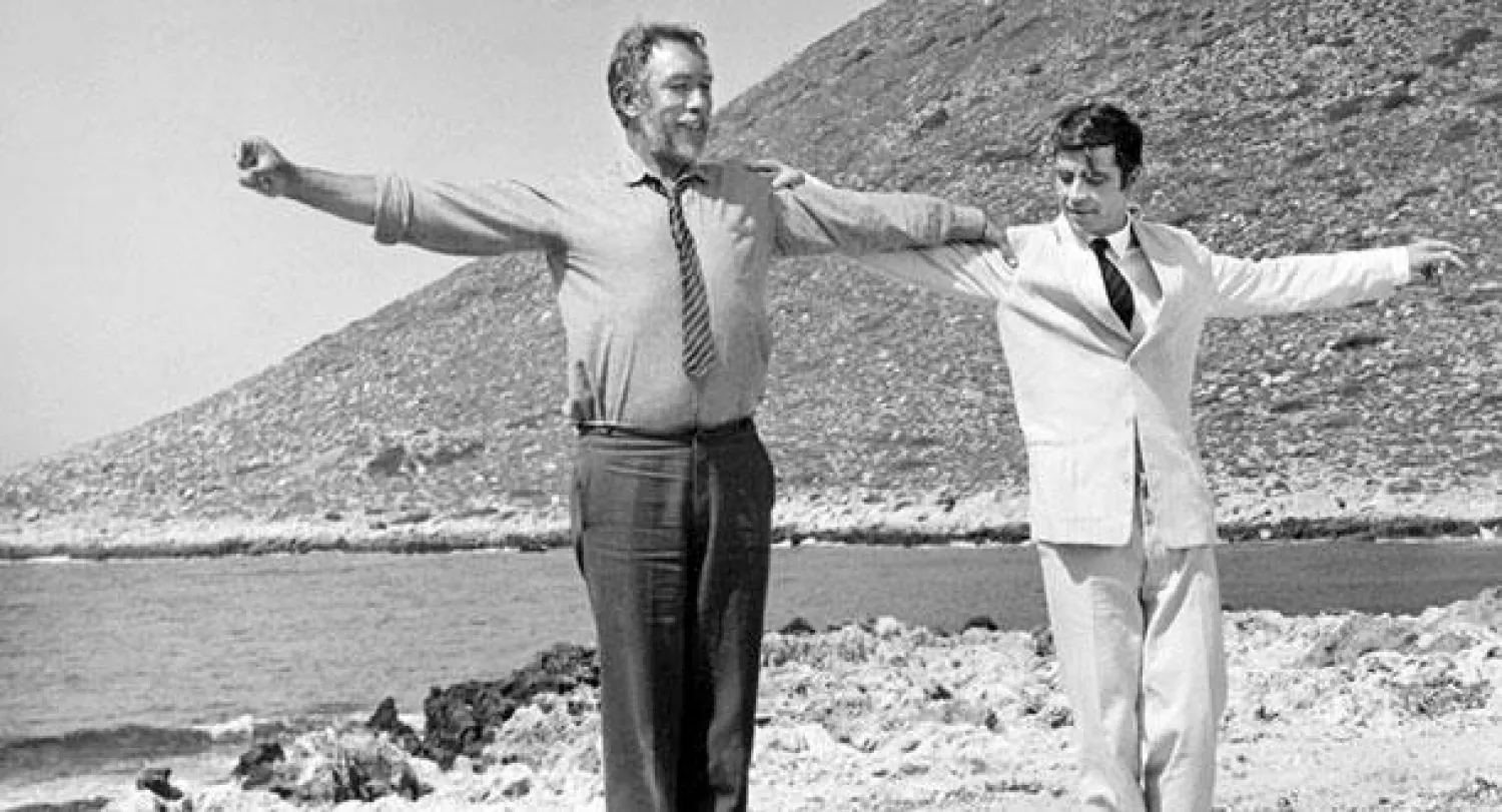 الممثل الأميركي الراحل أنتوني كوين بطل فيلم «زوربا»