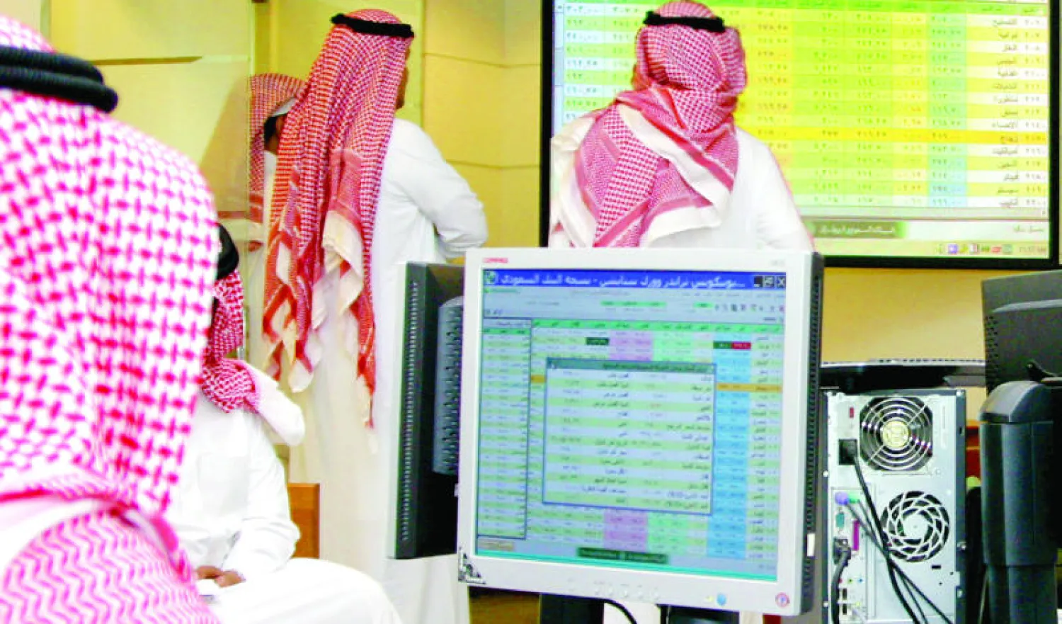 «تداول» التي يبلغ رأسمالها 320 مليون دولار معنية بتداولات سوق الأسهم السعودية («الشرق الأوسط»)