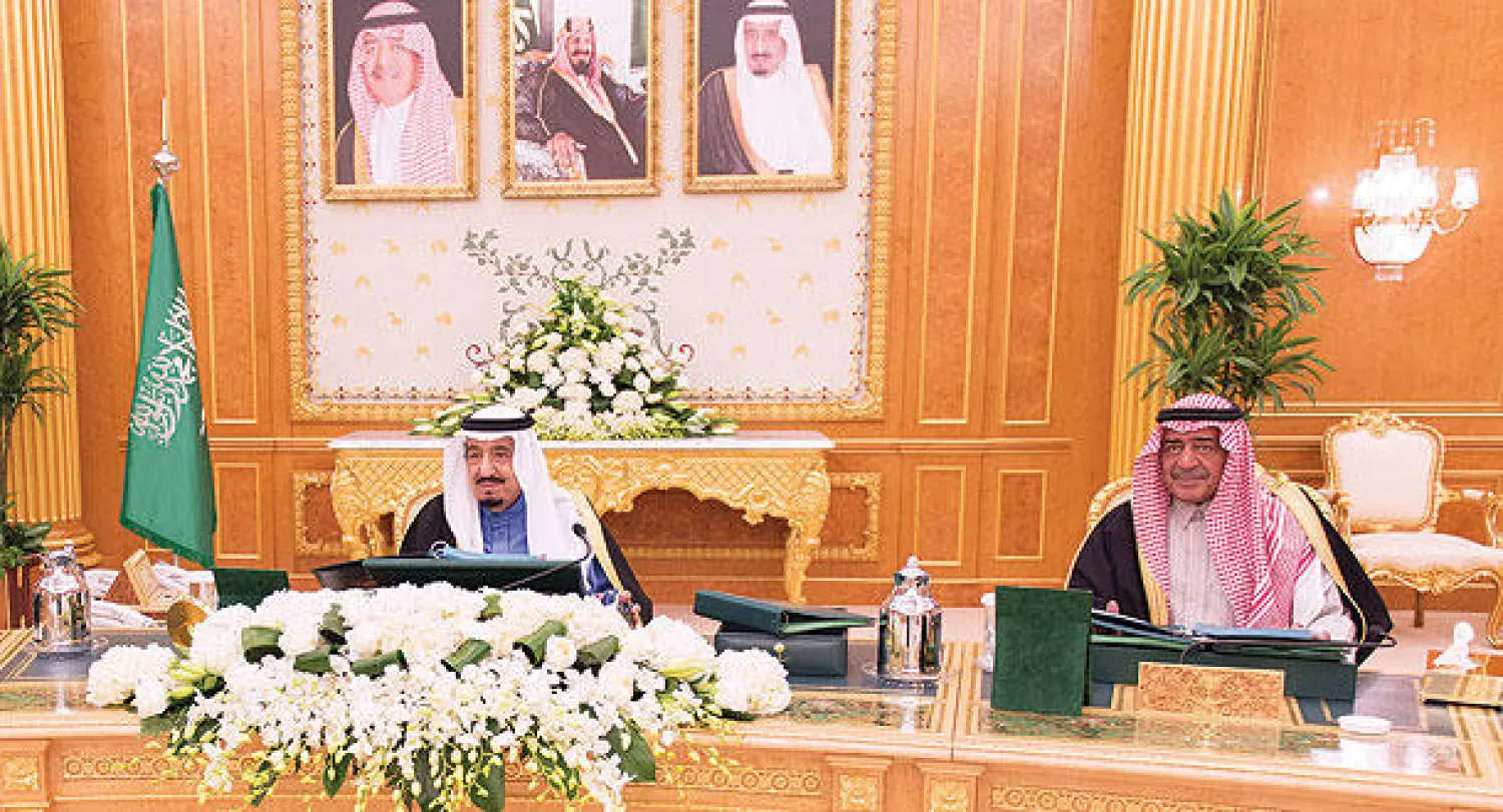 خادم الحرمين: فقدنا والعالم بأسره قائدا فذا وزعيما نذر حياته لتحقيق الازدهار الشامل لبلاده