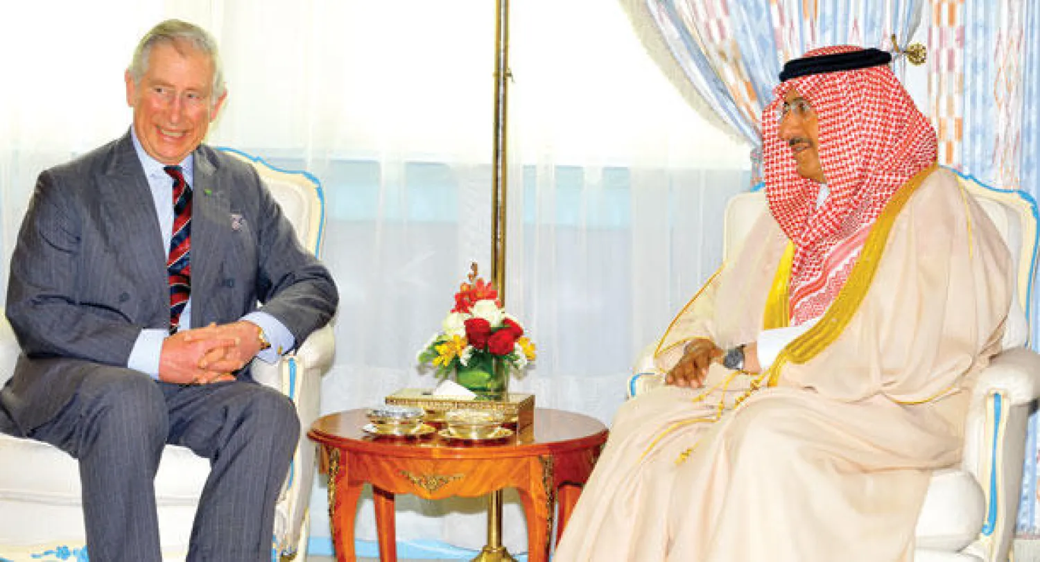 الأمير تشارلز لدى لقائه ولي ولي العهد السعودي في الرياض أمس (واس)