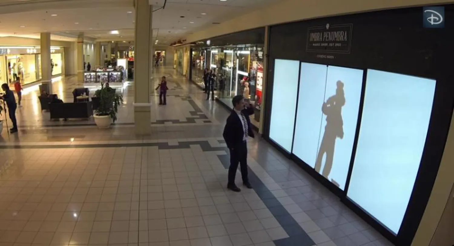 «والت ديزني» تفاجئ محبيها في دعوة للبهجة والسعادة