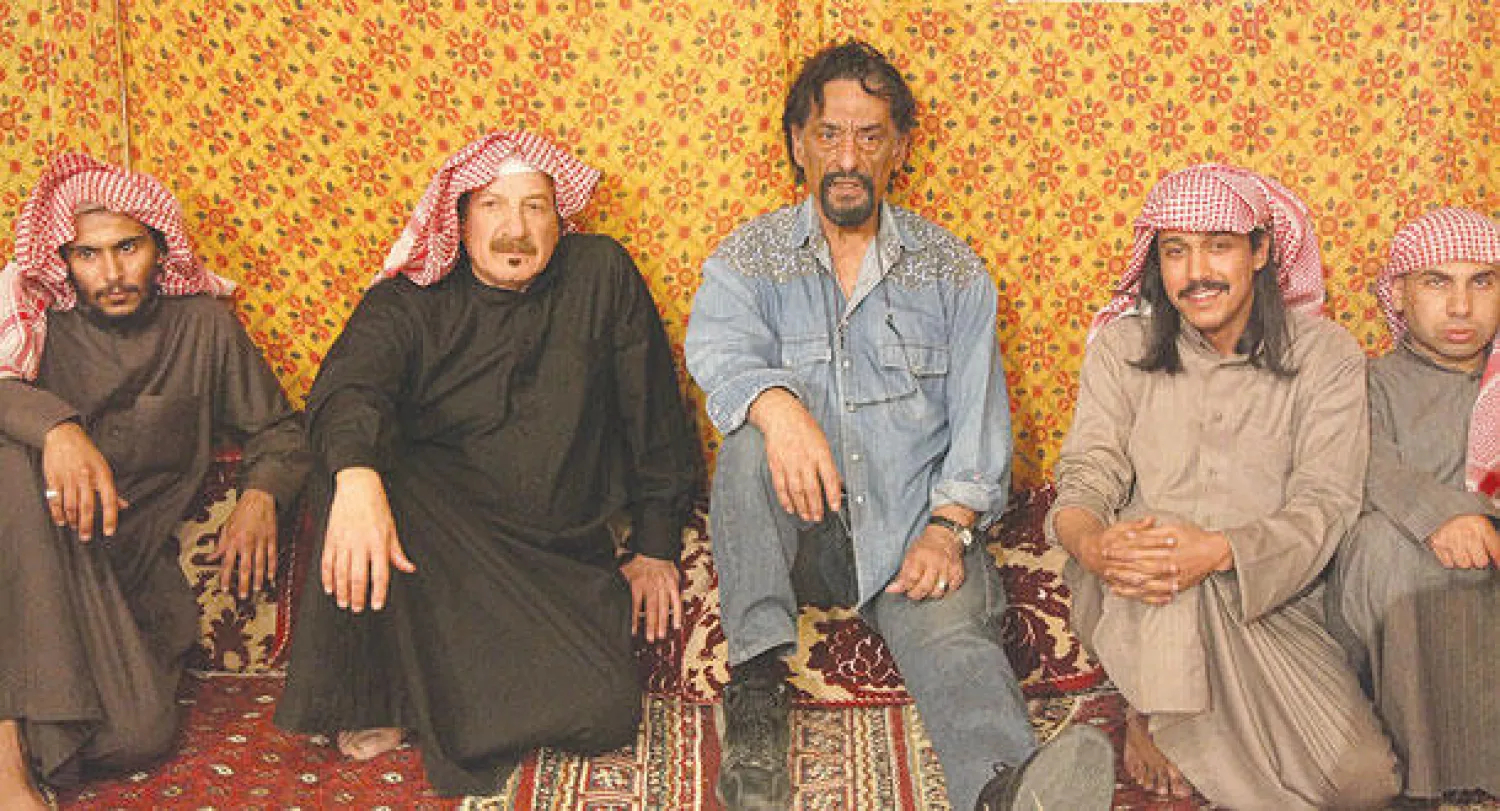 أبطال مسلسل «وجوه محرمة» أثناء تصوير العمل