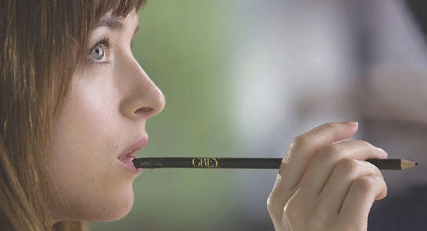 «50 درجة من اللون الرمادي»