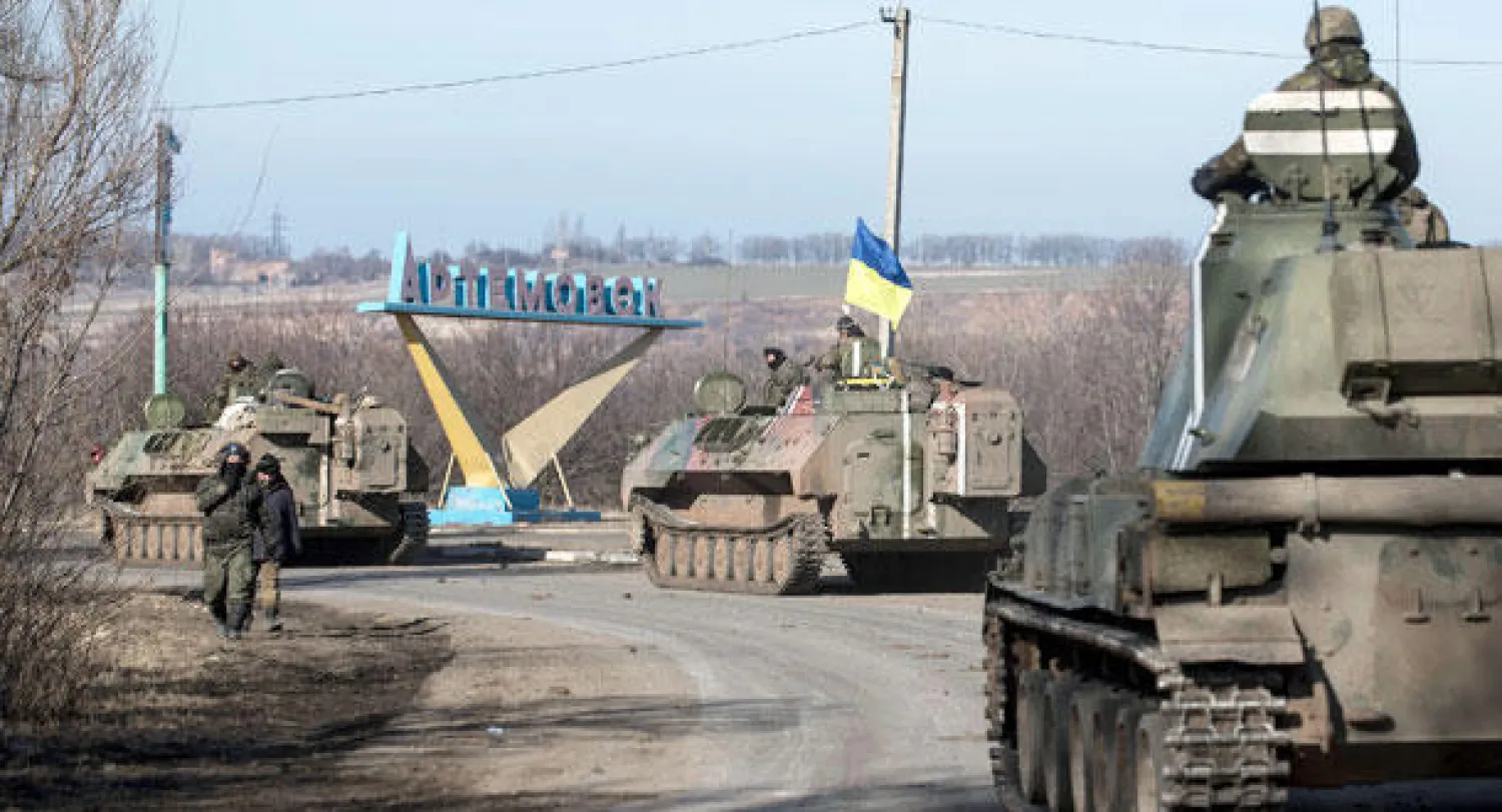 أوكرانيا: لا سحب للأسلحة الثقيلة إلا بعد وقف الانفصاليين لإطلاق النار