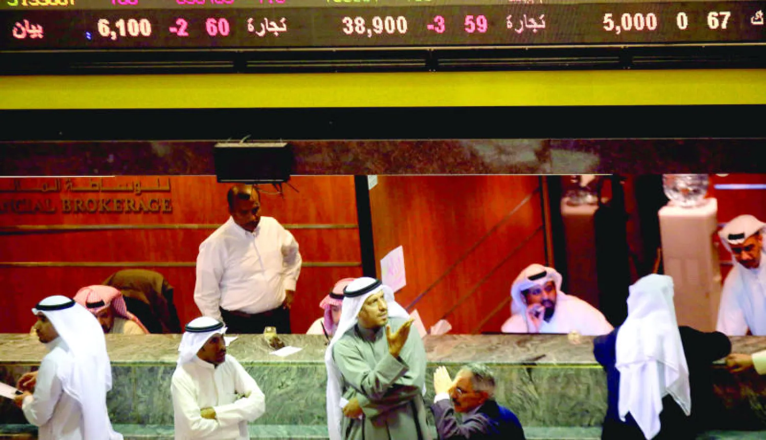 جانب من تعاملت البورصة الكويتية (أ.ف.ب)