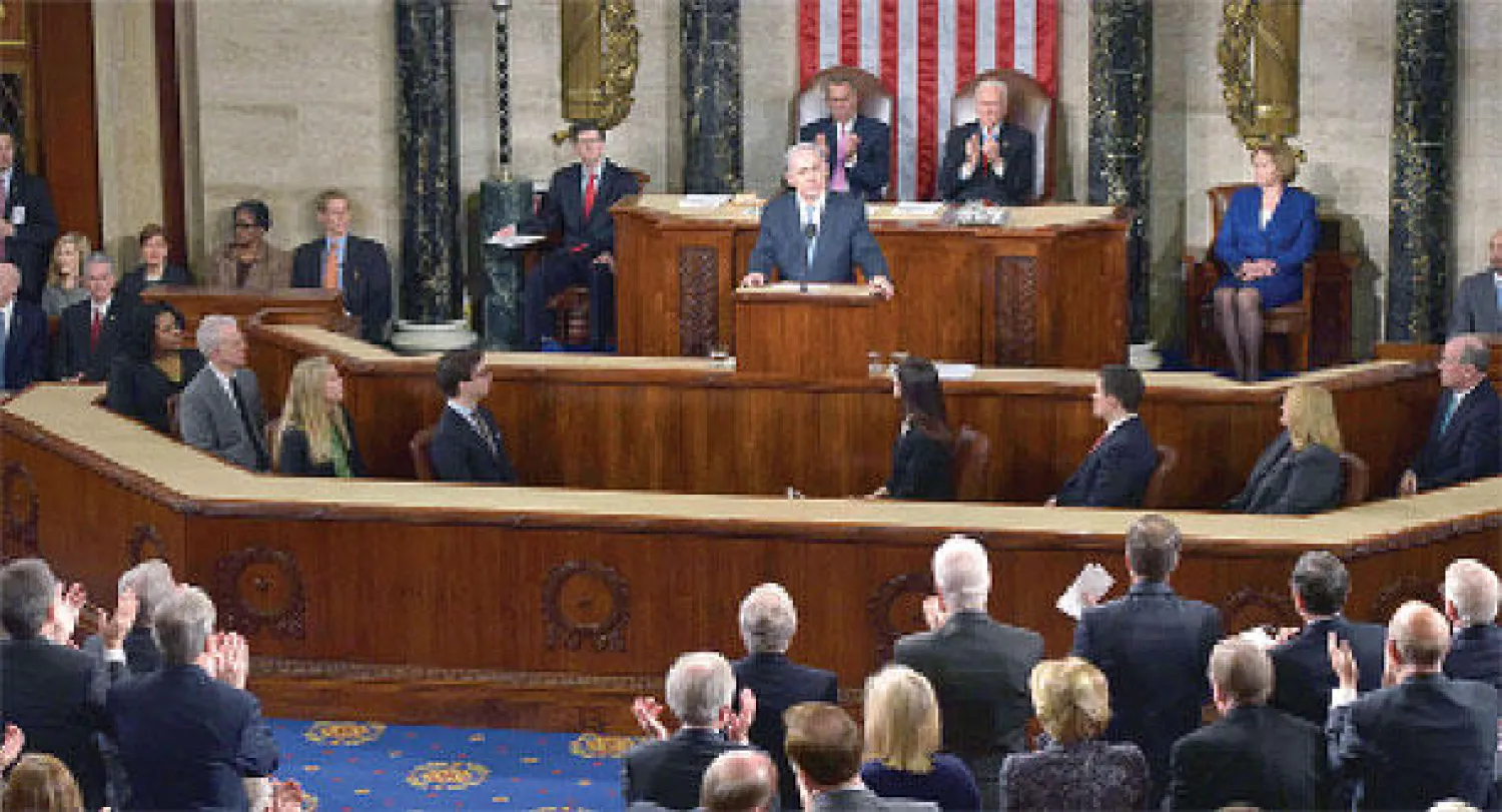 رئيس الوزراء الإسرائيلي بنيامين نتنياهو خلال إلقاء كلمته أمام الكونغرس الأميركي أمس في واشنطن (أ.ف.ب)