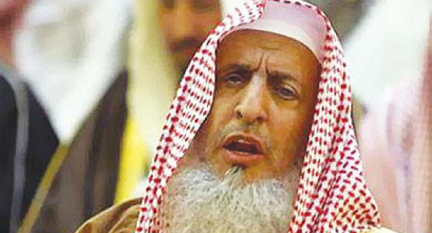 مفتي السعودية يوسع دائرة الحرب على الإرهاب بمشاركة 40 مفكرًا