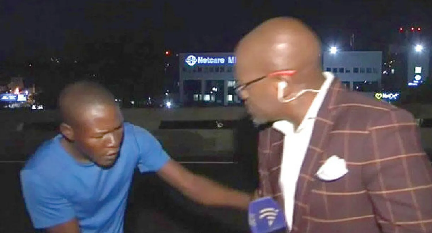 سرقة على الهواء مباشرة لمذيع تلفزيوني