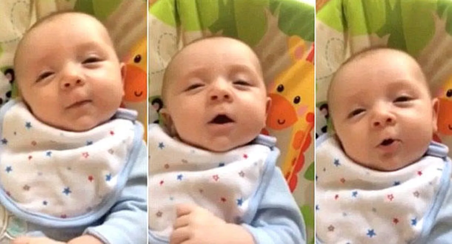 طفل يتحدث بعد 7 أسابيع فقط من مولده