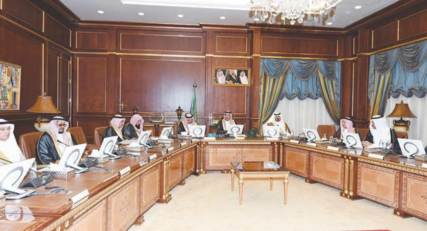 أمير المدينة المنورة خلال ترؤسه مجلس المنطقة ({الشرق الأوسط})