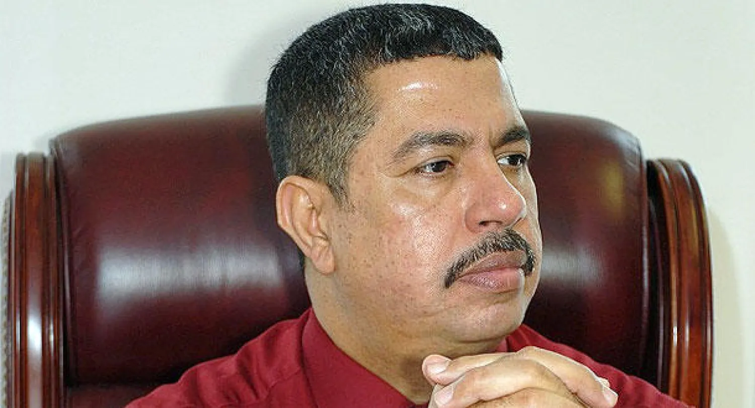 المتمردون الحوثيون يرفعون الإقامة الجبرية عن بحاح وحكومته