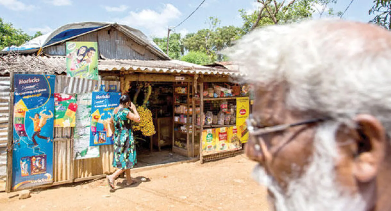 مخيم لنازحين من التاميل في منطقة جافنا استولى الجيش السريلانكي على أراضيهم («نيويورك تايمز»)