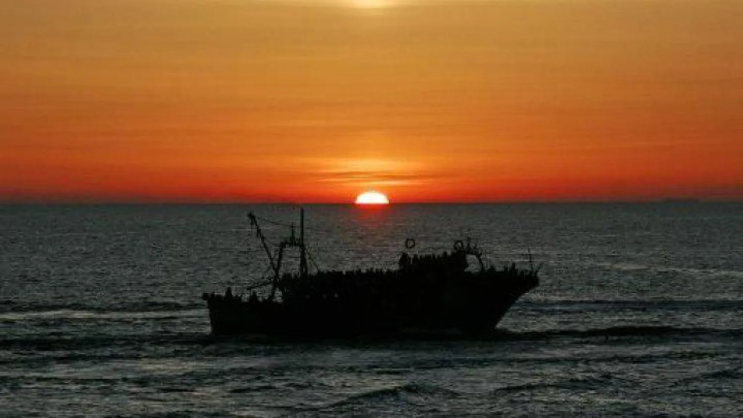 غرق مهاجر غير شرعي ونجاة 83 آخرين قبالة سواحل جنوب شرقي تونس