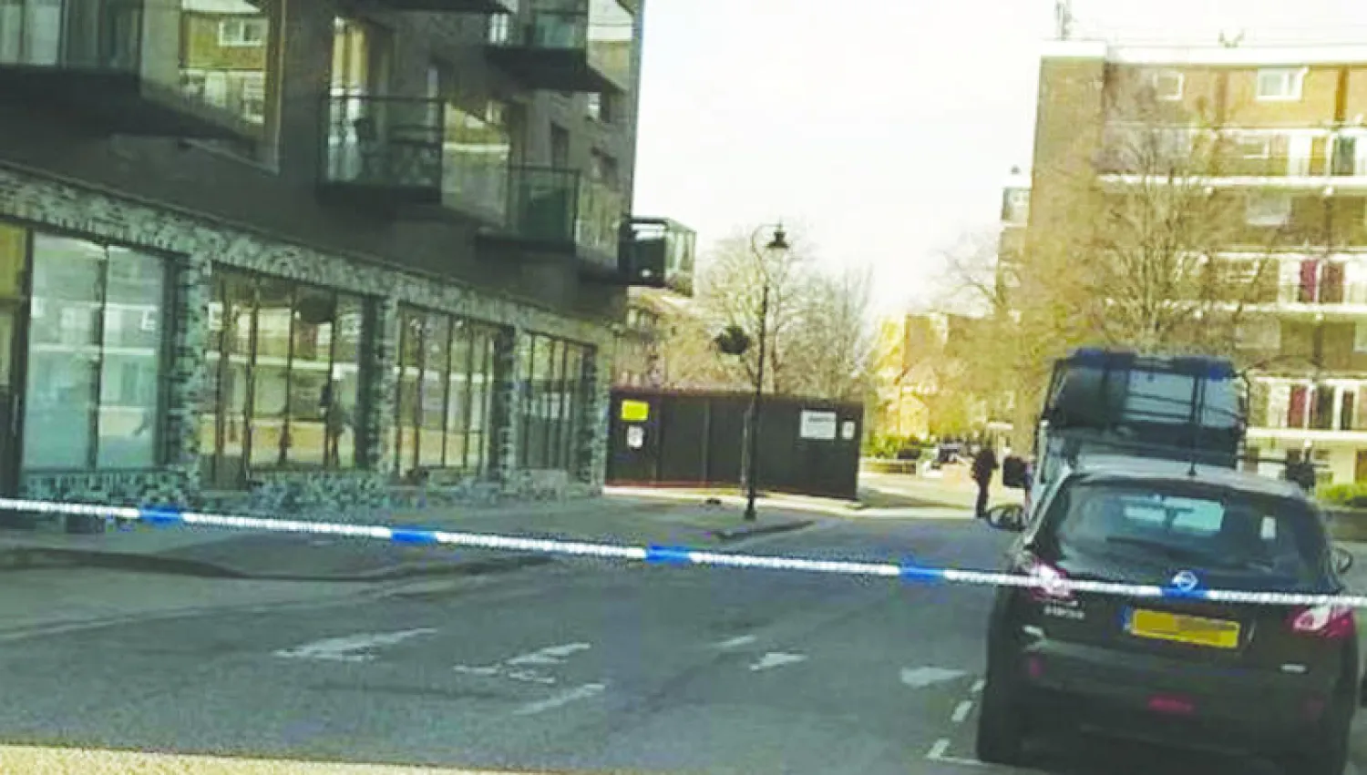 ضربت الشرطة طوقا على بعد 650 قدما من مكان القنبلة