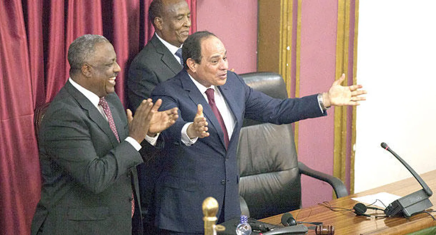 الرئيس المصري عبد الفتاح السيسي أثناء إلقائه خطابًا أمام البرلمان الإثيوبي أمس (أ.ف.ب)