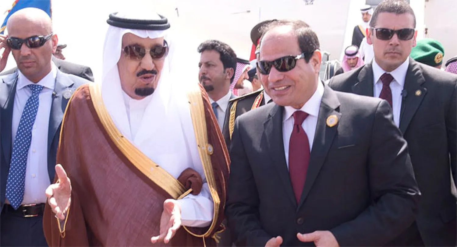 خادم الحرمين يرأس وفد بلاده بالقمة العربية في شرم الشيخ