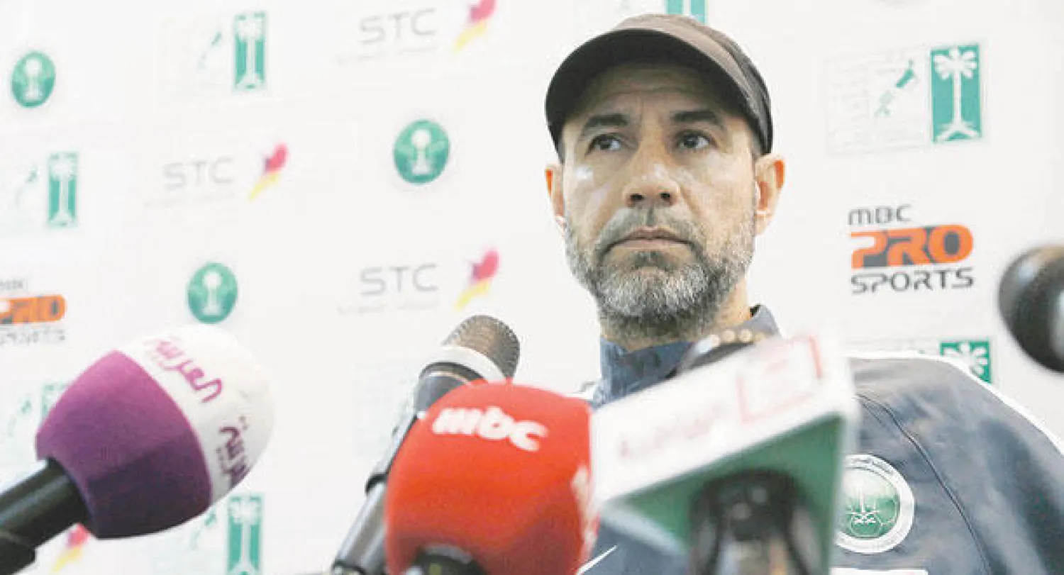 فيصل البدين خلال المؤتمر الصحافي أمس (تصوير: عيسى الدبيسي)