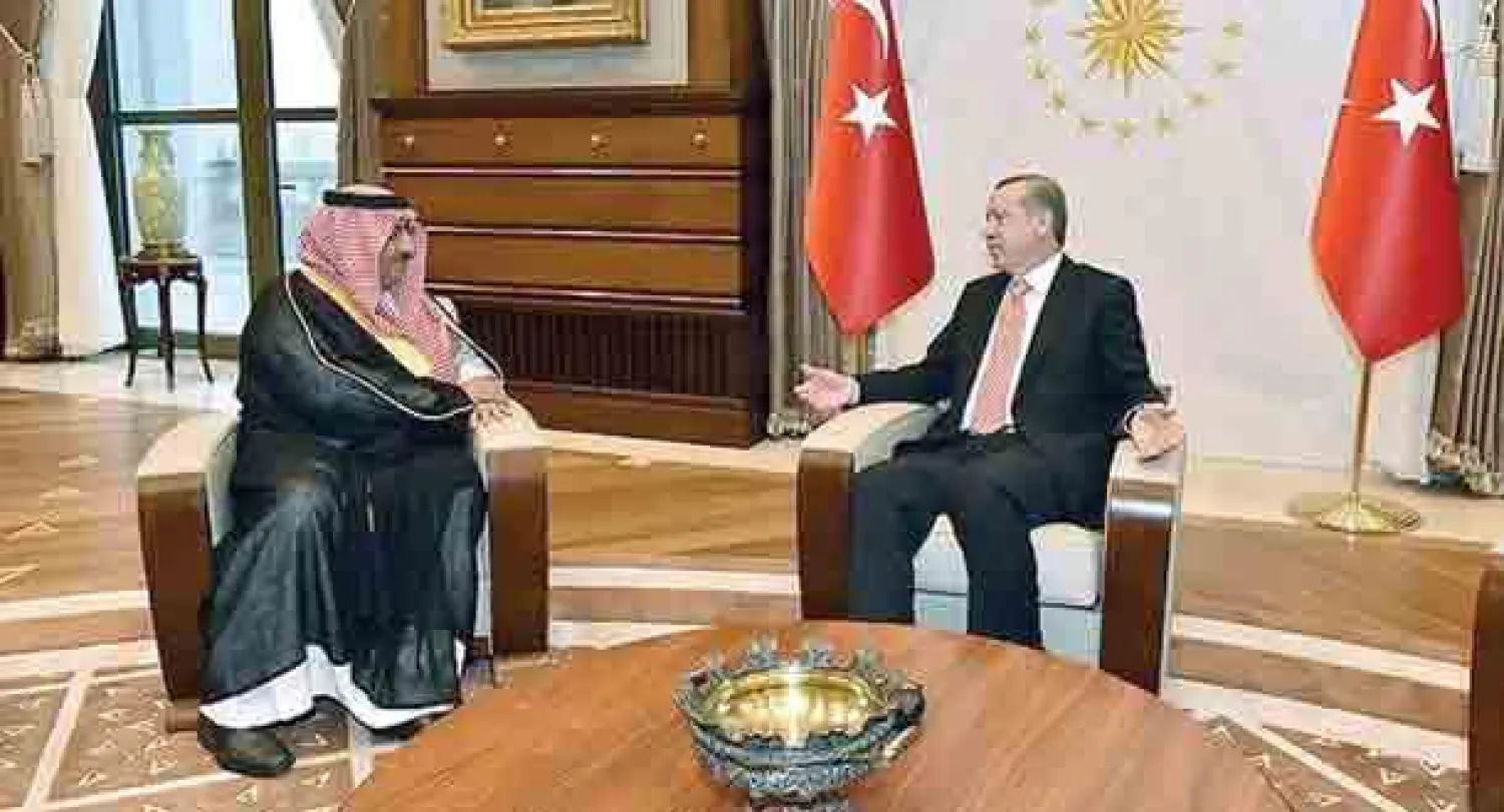 الرئيس التركي رجب طيب إردوغان لدى لقائه الأمير محمد بن نايف ولي ولي العهد السعودي (واس)